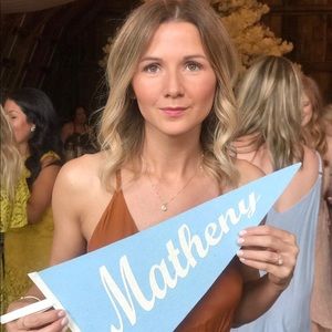 Meet your Posher, Deedee